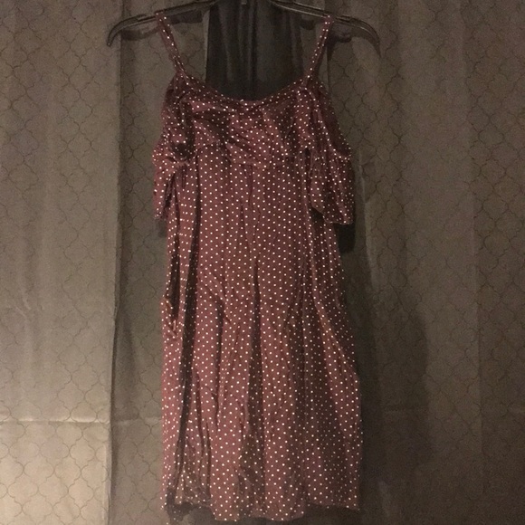 American Eagle cold shoulder dress. - Picture 2 of 2